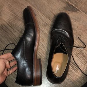 Dress shoe